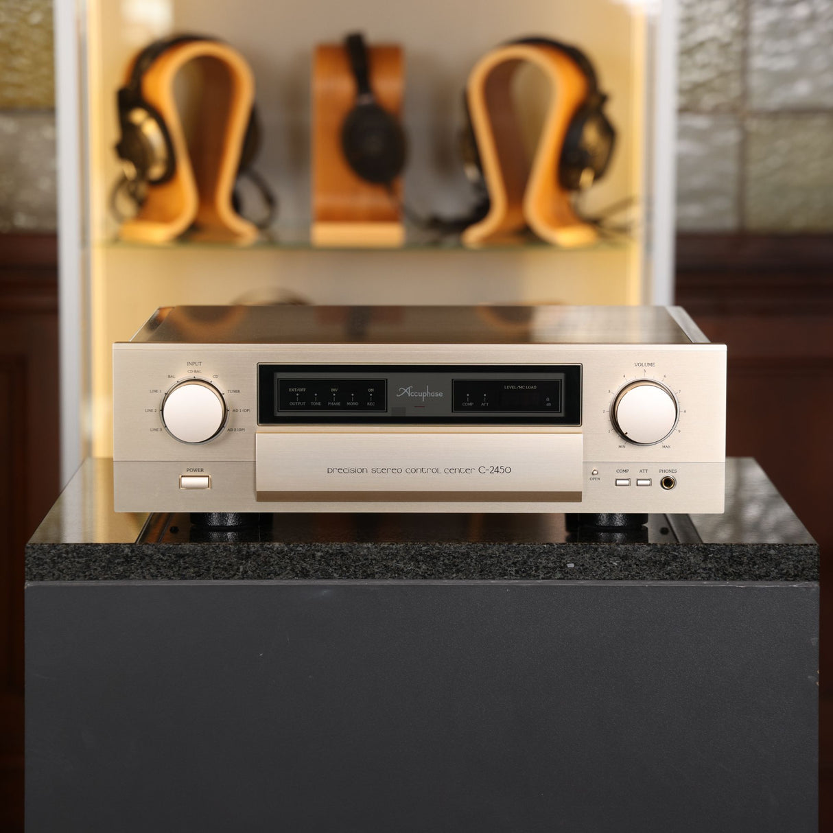 Accuphase C-2450 Vorverstärker (Gebraucht)