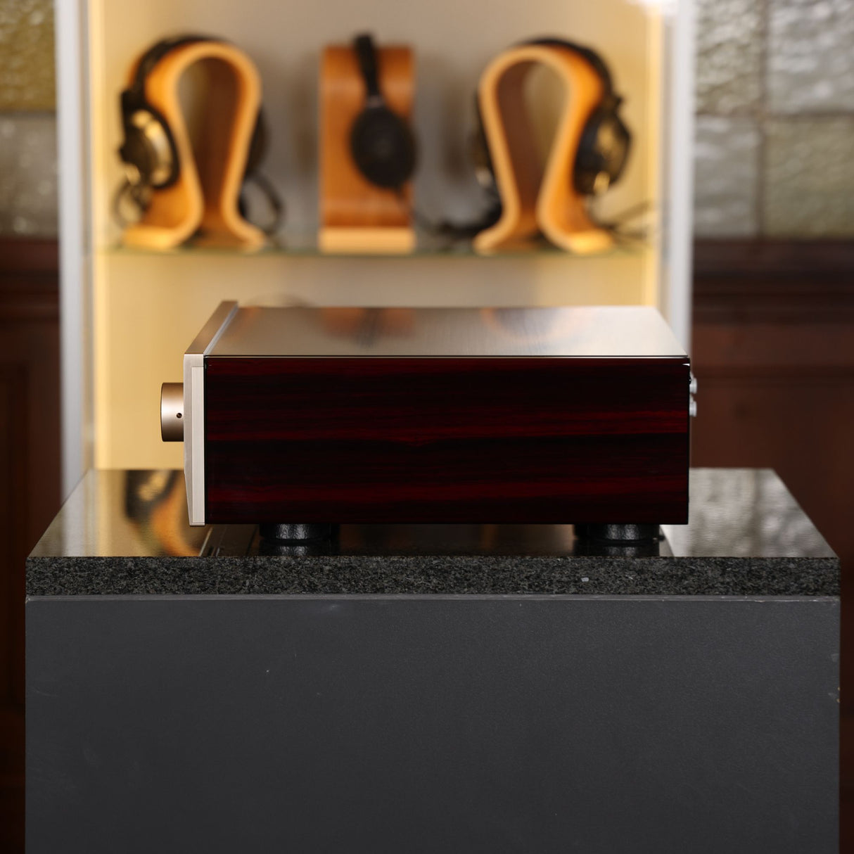 Accuphase C-2450 Vorverstärker (Gebraucht)