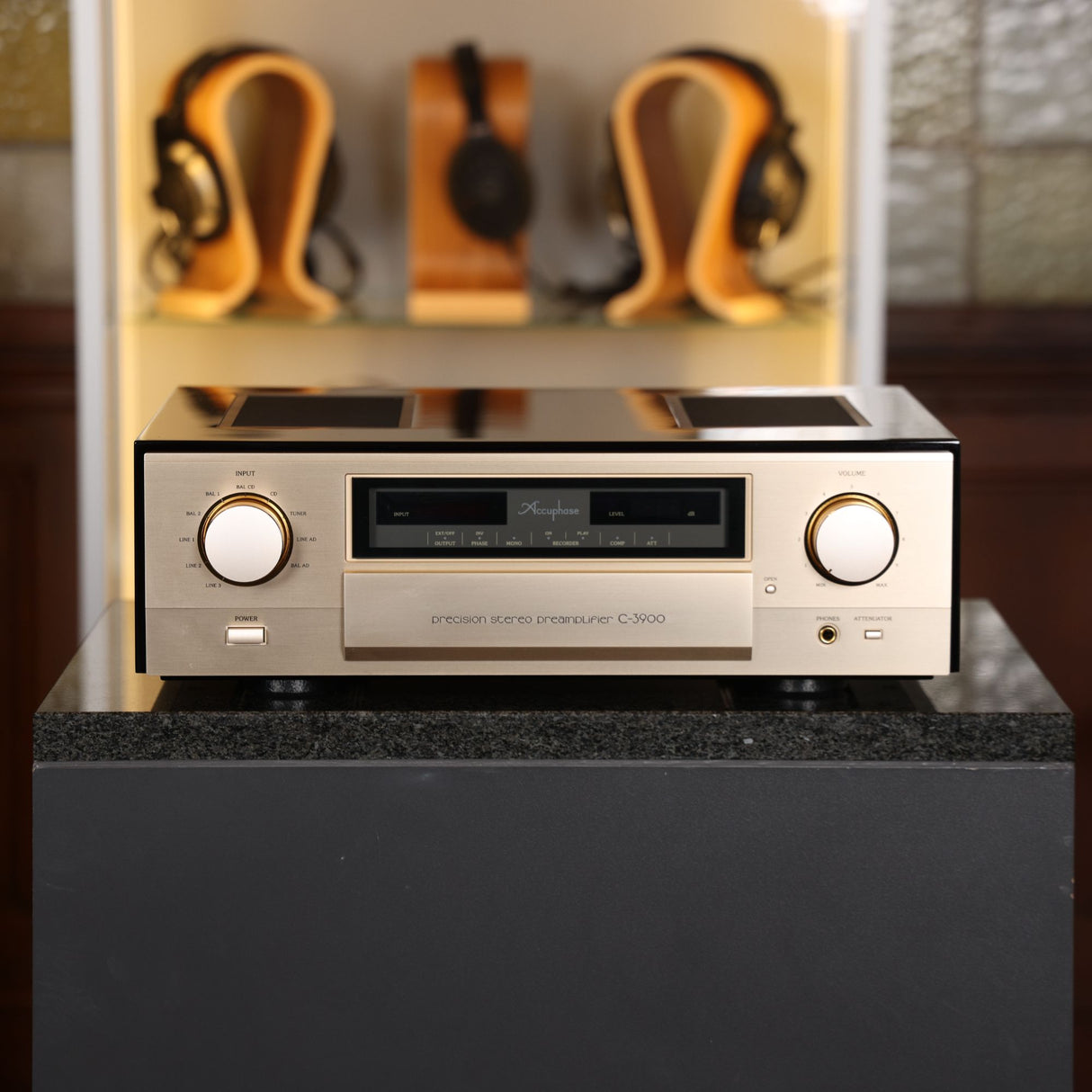 Accuphase C-3900 Referenz-Vorverstärker (Gebraucht)
