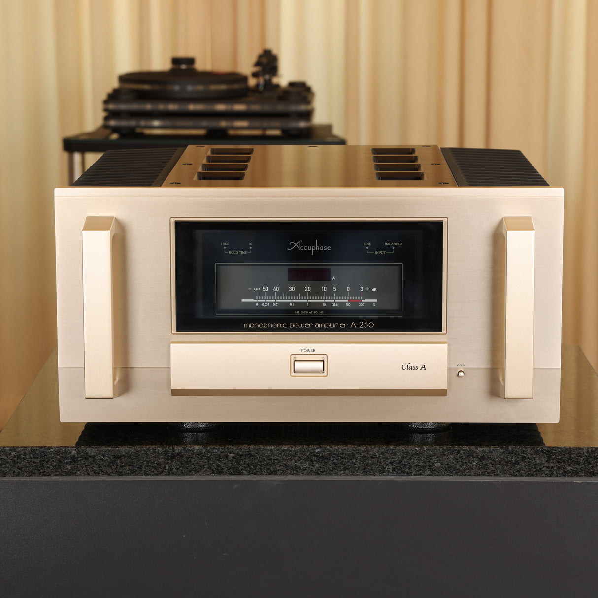 Accuphase A-250 Mono-Endverstärker Paar (Gebraucht)