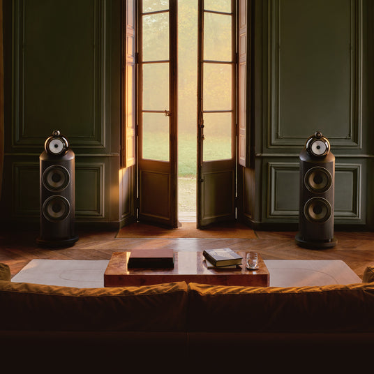 Bowers & Wilkins 801 D5 Standlautsprecher in Dark Walnut, im Wohnraum
