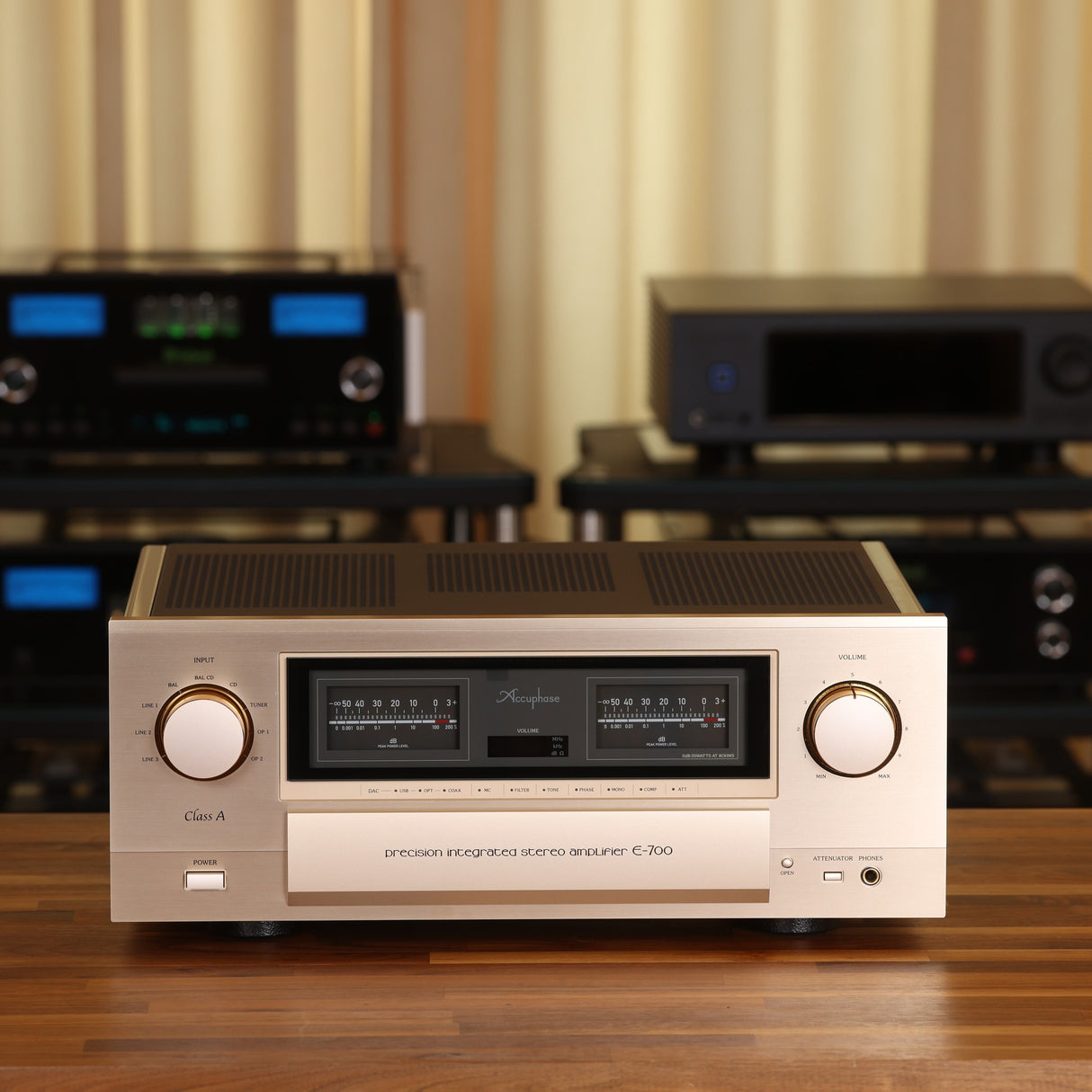 Accuphase E-700 Class A Vollverstärker (Gebraucht)