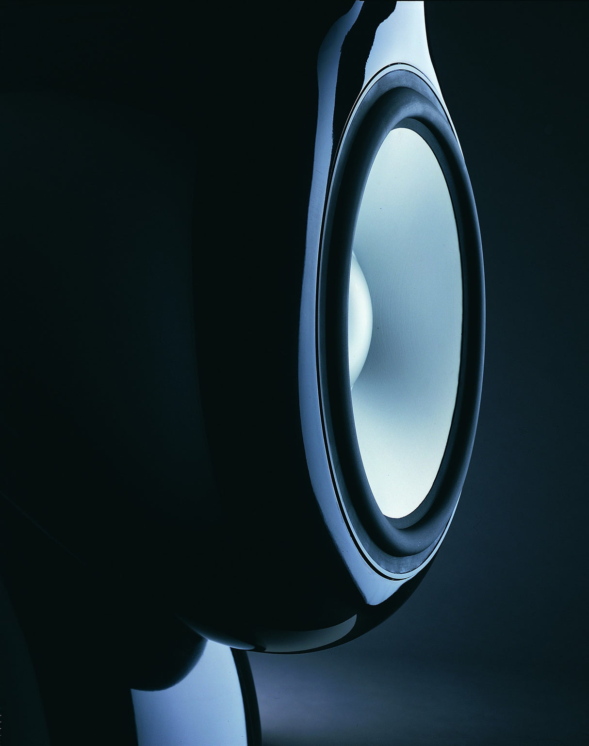 Bowers & Wilkins Nautilus Standlautsprecher