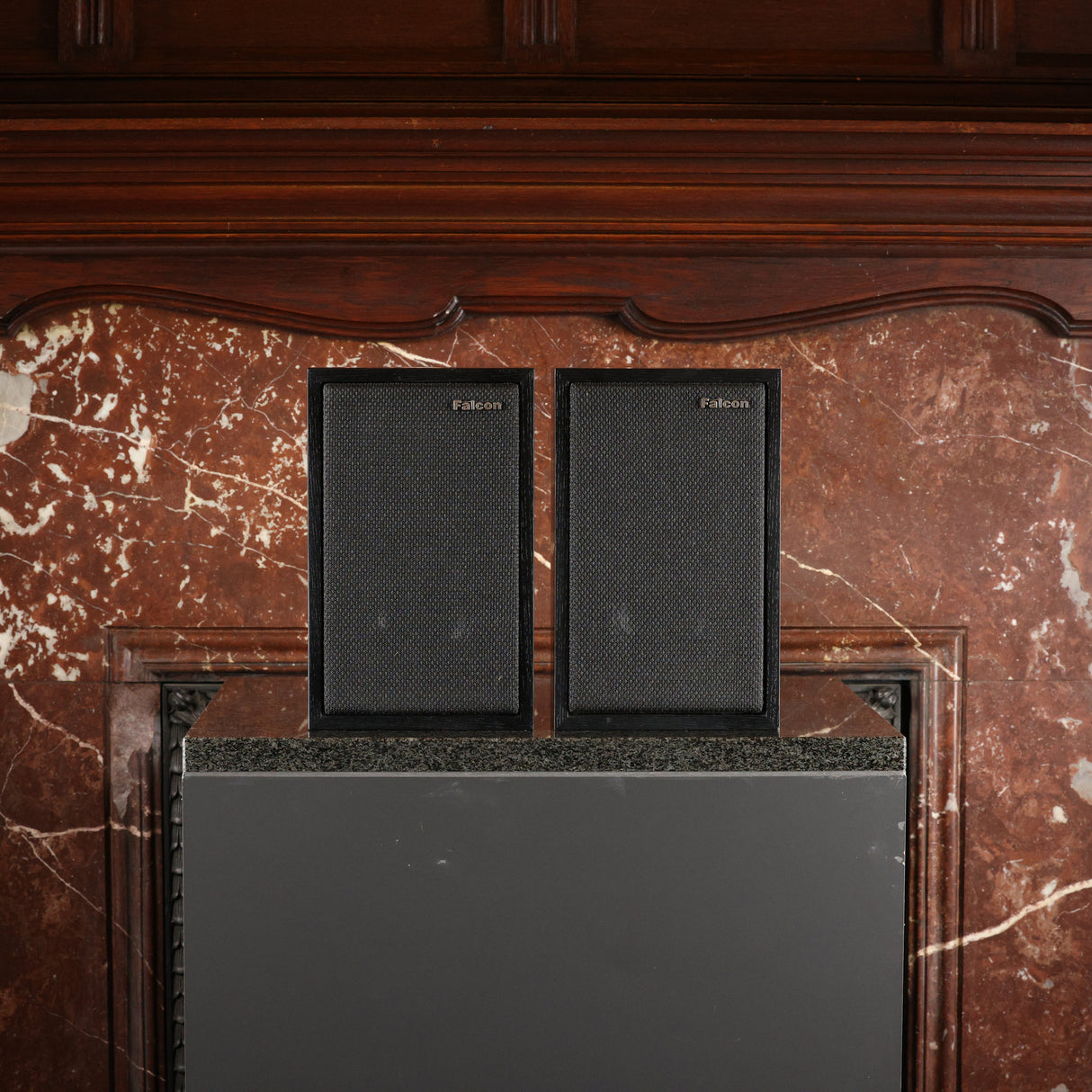 Falcon Acoustics LS3/5a mit Stands Kompaktlautsprecher (Gebraucht)