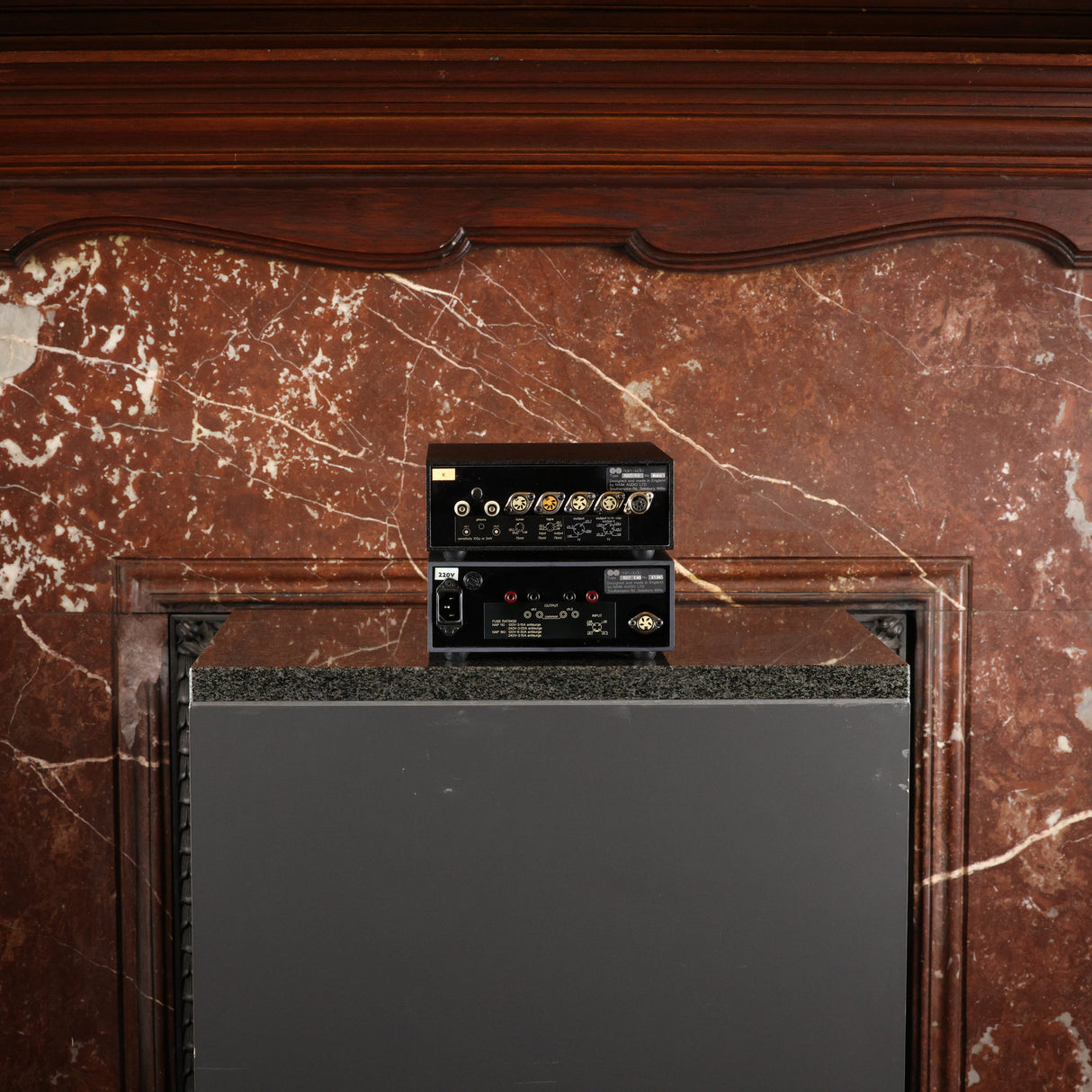 Naim Audio NAC42 Vorverstärker & NAP110 Stereo-Endverstärker (Gebraucht)