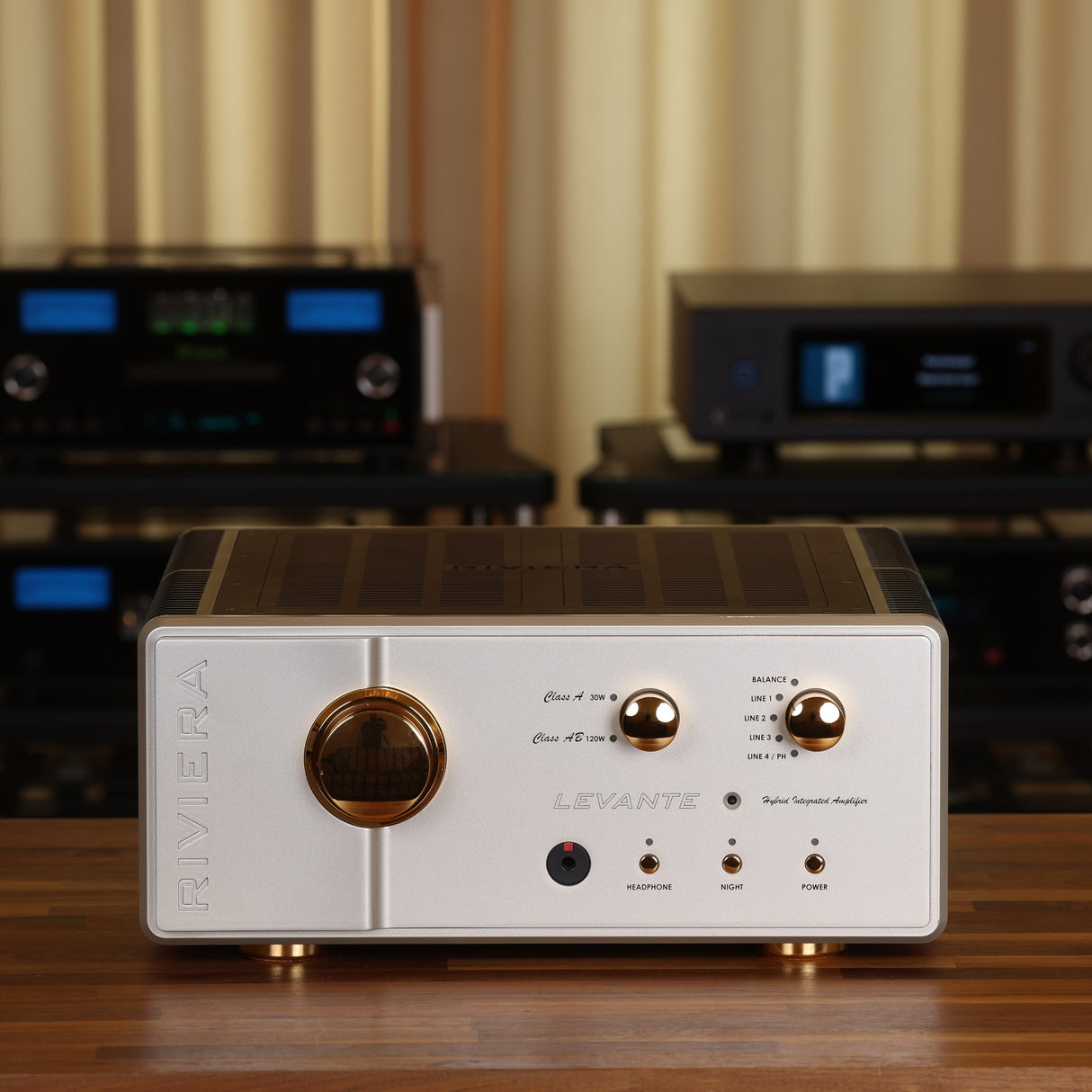 Riviera Levante Gold Vollverstärker mit Phono MM (Gebraucht)