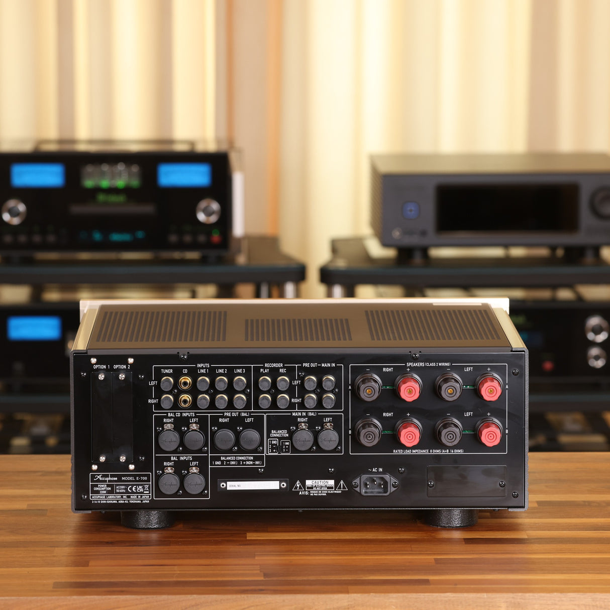 Accuphase E-700 Class A Vollverstärker (Gebraucht)