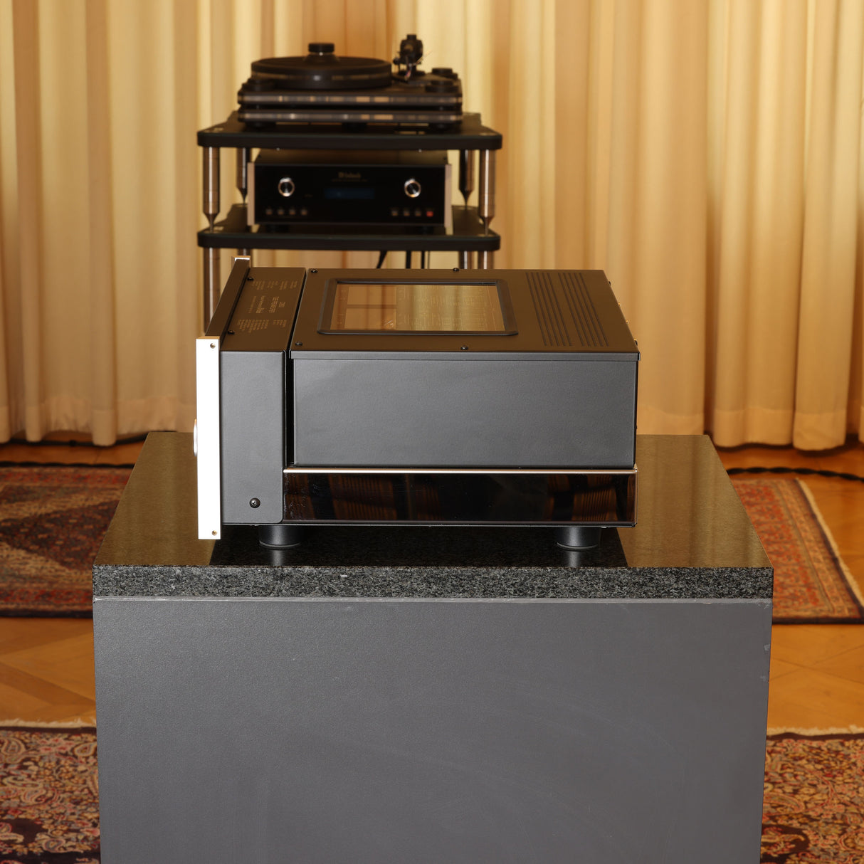 McIntosh C-2800 (Vorführware)