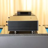 Aurender AP20 Streaming-Vollverstärker Vorführware – linke Seite