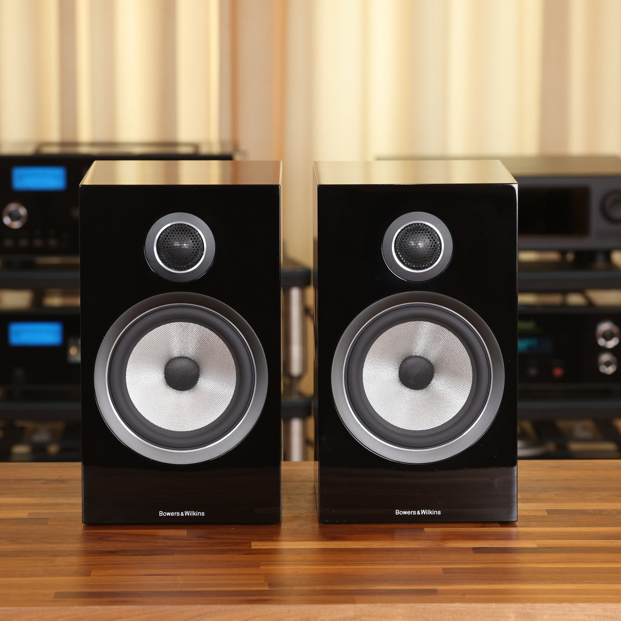 Bowers & Wilkins 706 S2 Regallautsprecher Hochglanz Schwarz (Gebraucht, Paar)