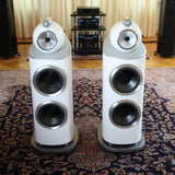 Bowers & Wilkins 801 D4 Standlautsprecher Weiß Gebraucht, Paar – Frontansicht