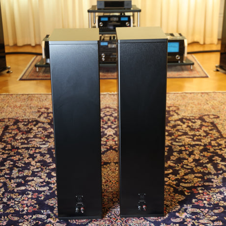 Magico A5 Standlautsprecher mit Frontgitter Vorführware, Paar – Rückseite mit Anschlussterminal