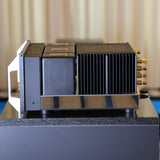 McIntosh MA8000 AC Vollverstärker Gebraucht – rechte Seite