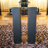Paradigm Tribute Anniversary Standlautsprecher Gebraucht, Paar – Front mit Abdeckung