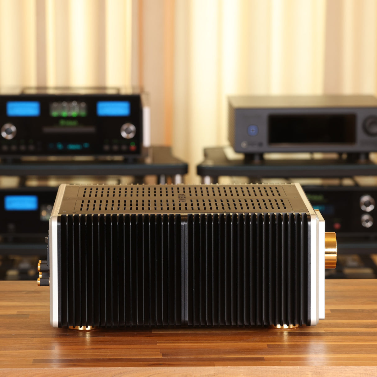 Riviera Levante Gold Vollverstärker mit Phono MM (Gebraucht)
