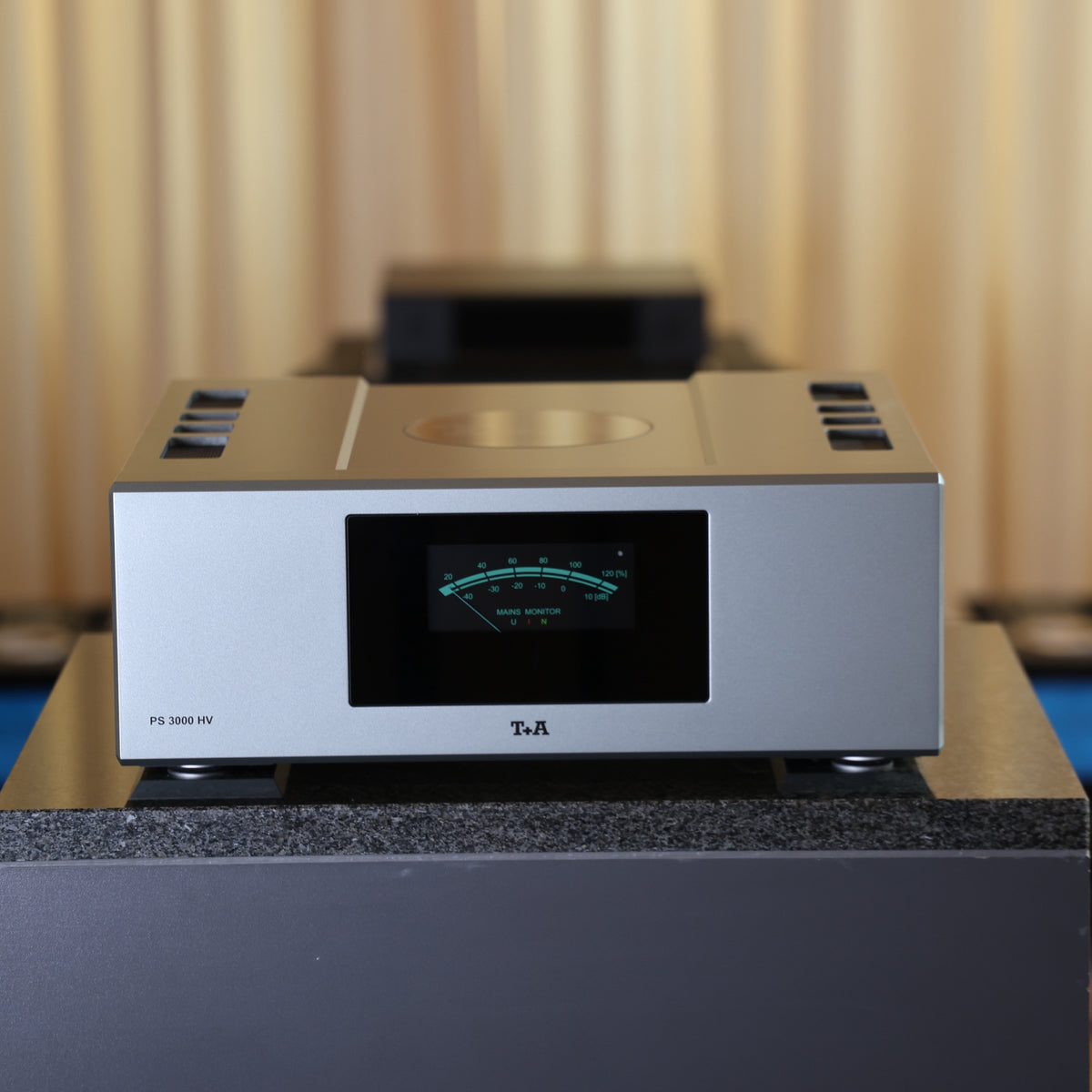 T+A PS 3000 HV Leistungsnetzteil Silber Vorführware – Frontansicht