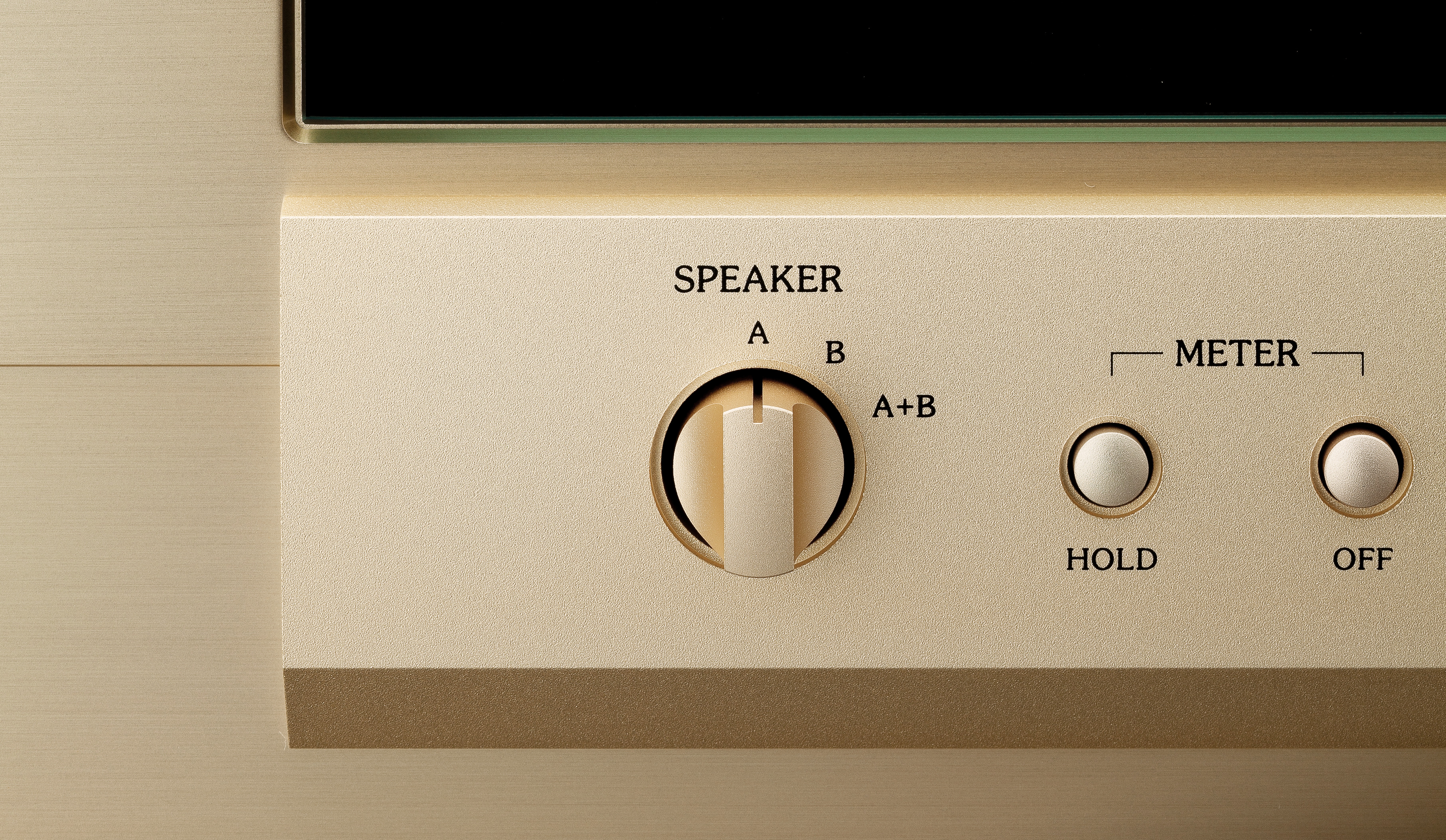 Accuphase A-48 Endstufe Bedienfeld Links