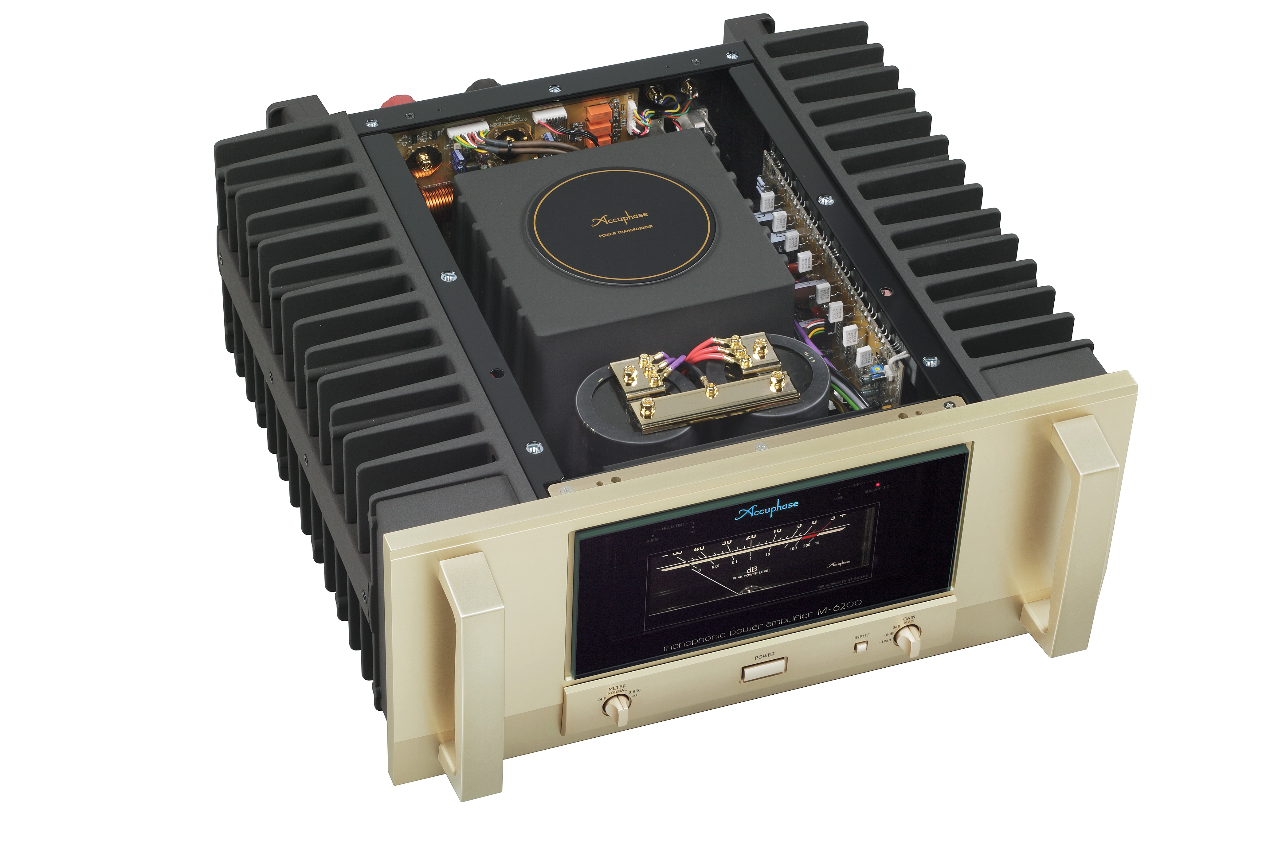 Accuphase M-6200 Endstufe mit geöffnetem Gehäuse Diagonal