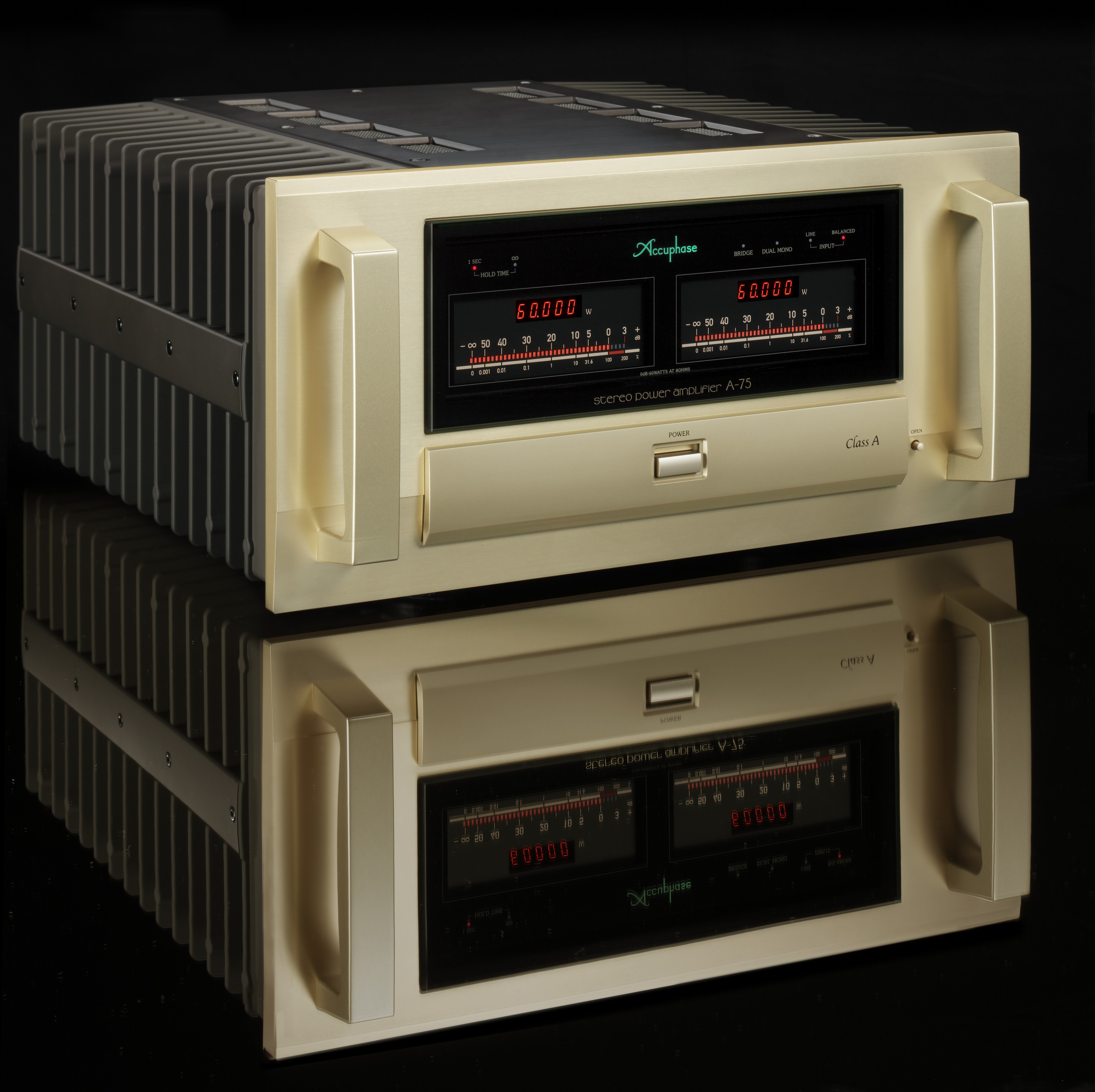 Accuphase A-75 Endstufe Diagonal