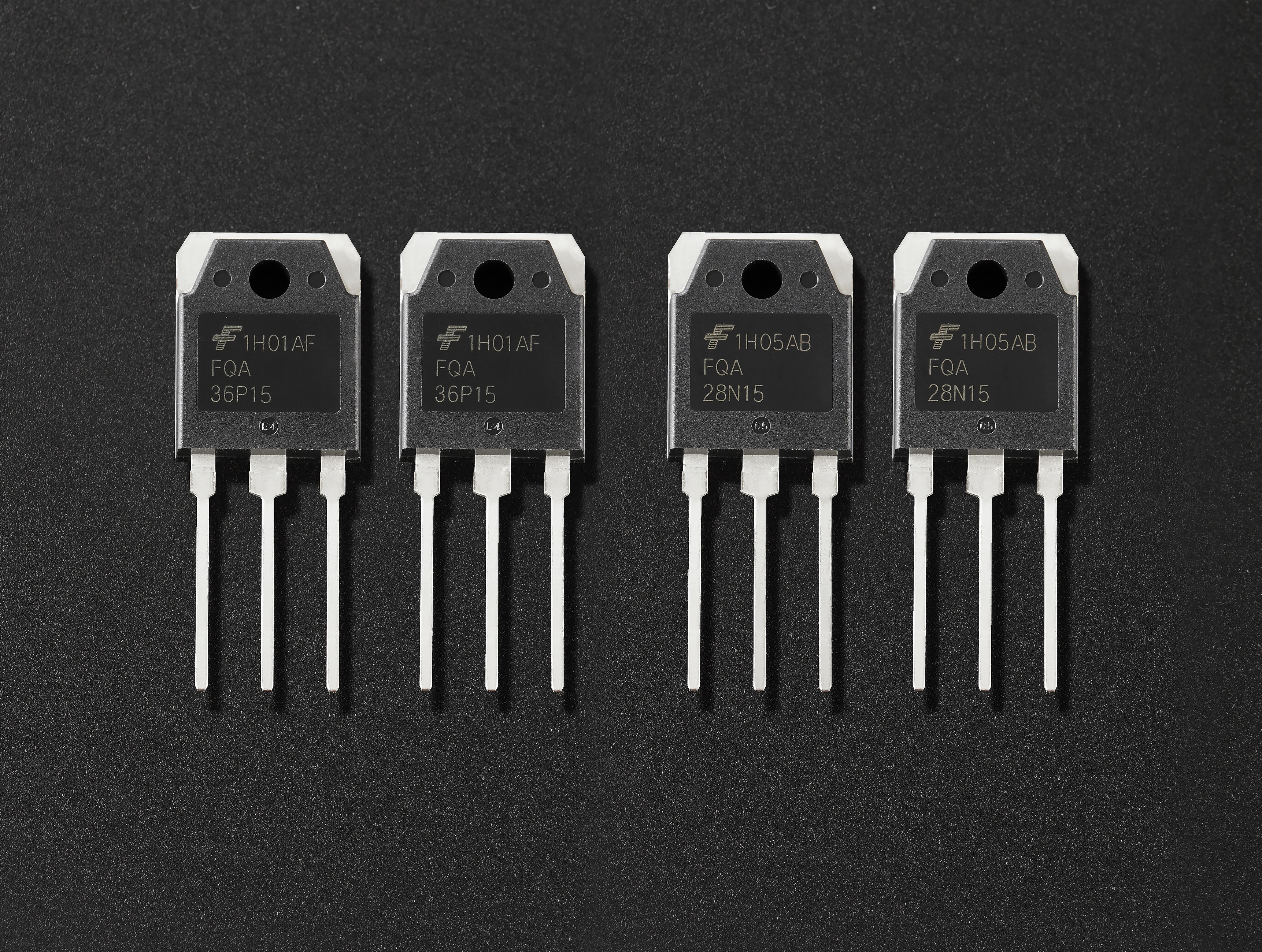 Accuphase A-75 Endstufe MOSFET Bauteile Accuphase A-75 Endstufe MOSFET Bauteile